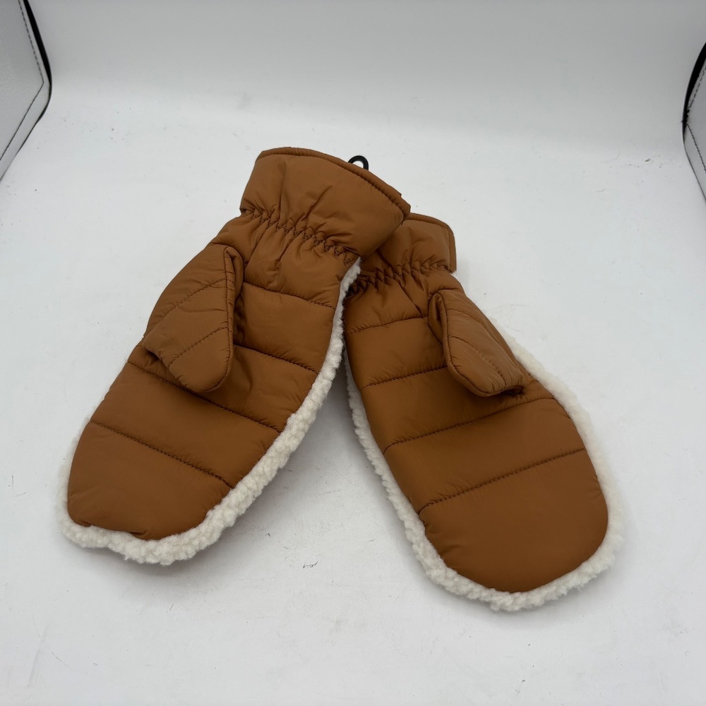 NWT UGG Women's AW Uggfluff Mitten Cozy and Stylish Winter Small Medium - Picture 6 of 10